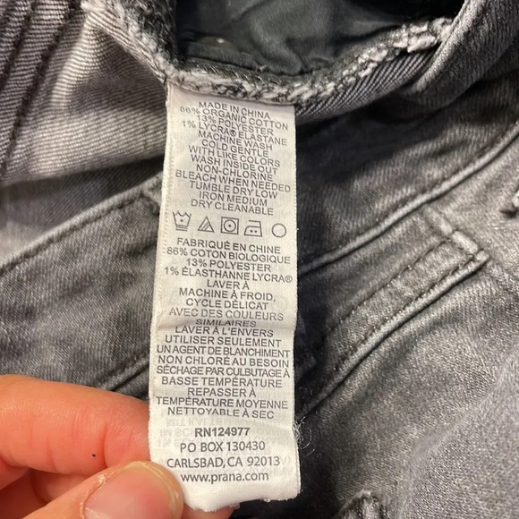 𝅺Prana woman’s dark grey straight legged jeans - Picture 9 of 14